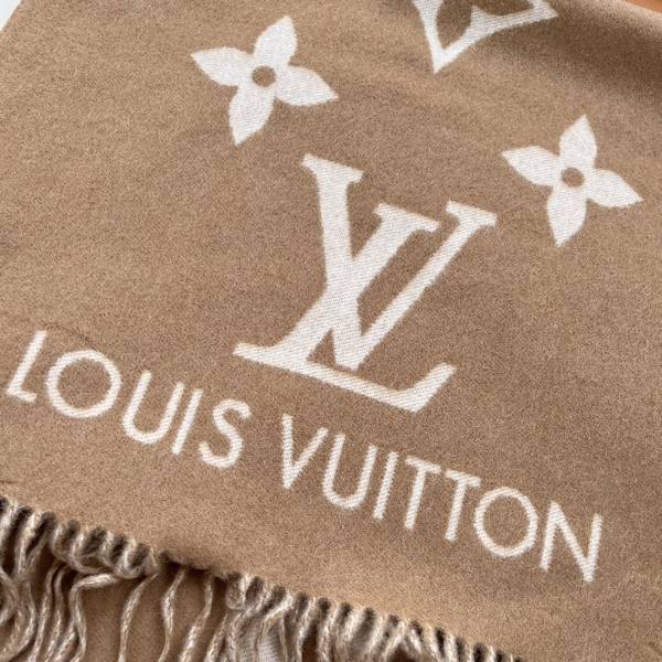 Louis Vuitton Scarf LVC00501